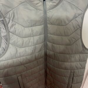 Xersion Gray Quilted Vest